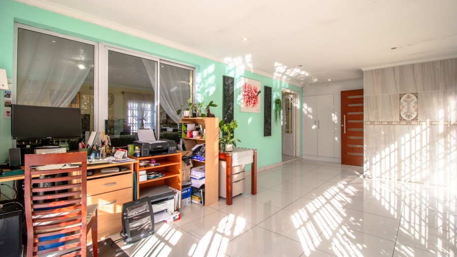 4 Bedroom Property for Sale in Pinelands Western Cape